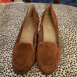 12W Naturalizer Suede Wedge Loafer